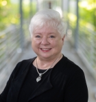 Martha Requard Headshot