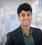 headshot Vibhav Nandagiri