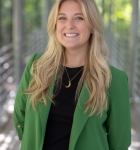 Emily Proehl headshot